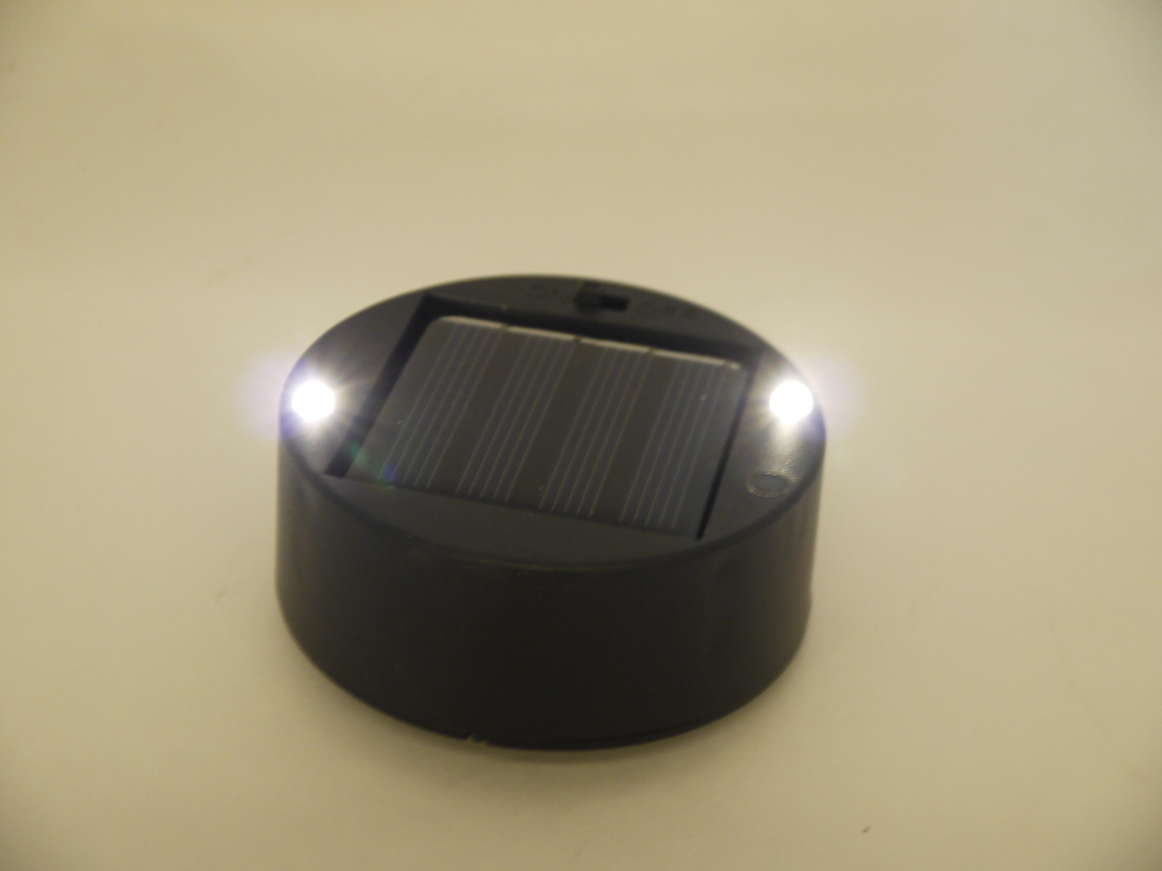 Solarmodul Ola 15 neutralweiß mit Sockel