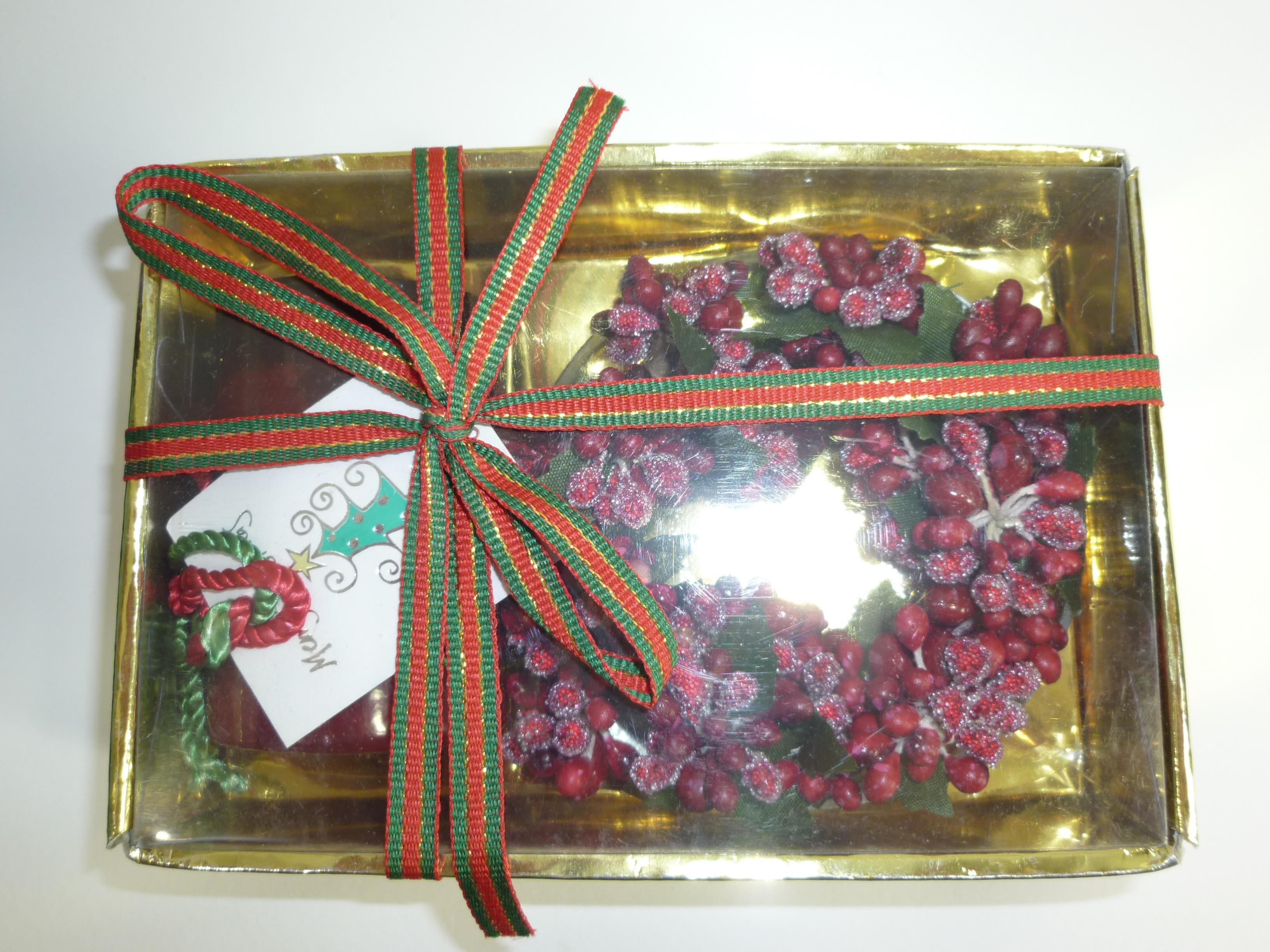 2 x Kerze mit Kerzenteller und Kranz