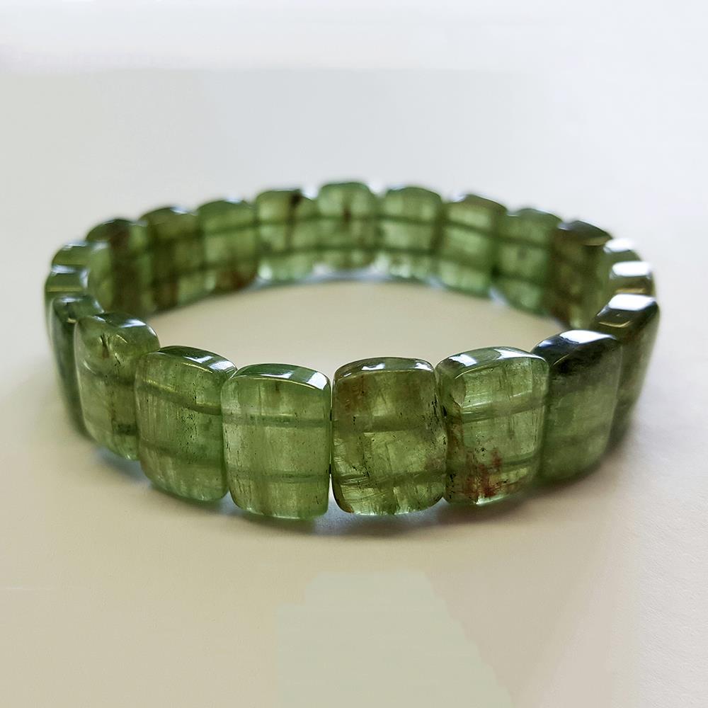 Wunderschönes Edelstein Armband aus grünem Quarz