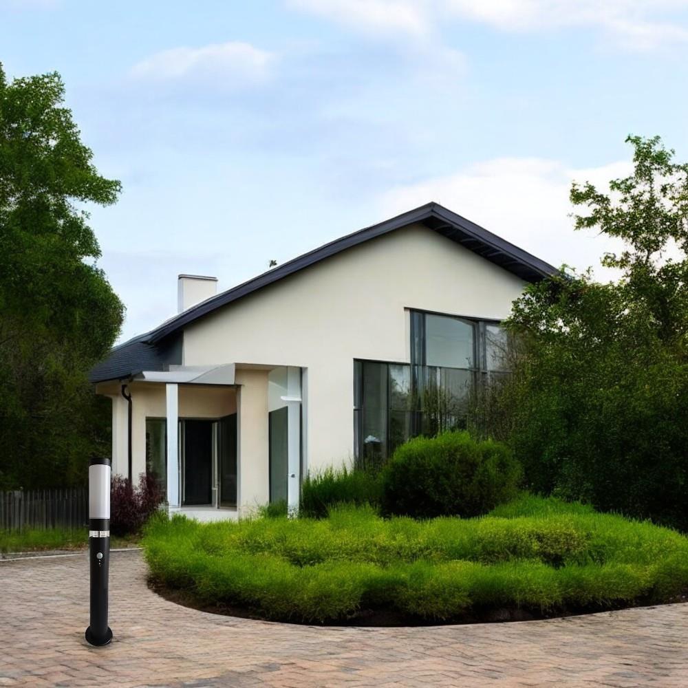 Sockel-Außenleuchte Lisa III Schwarz mit Sensor Wegeleuchte