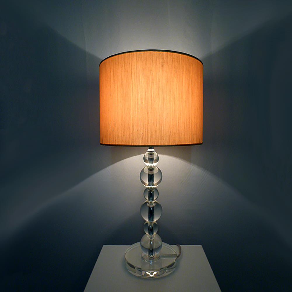 Tischleuchte VIRAG mit Kristallfuß und Seiden - Stoffschirm Kristallleuchte