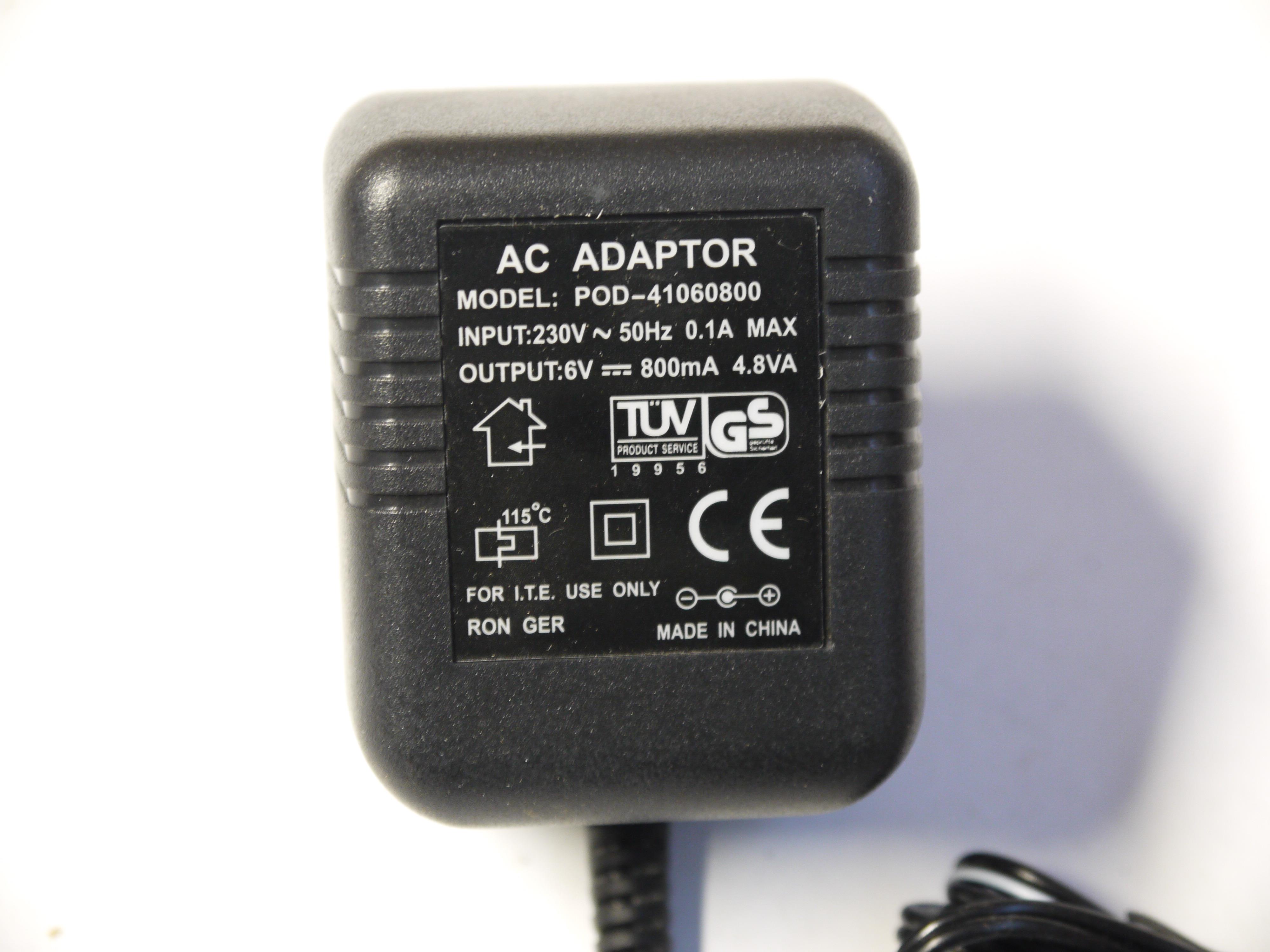 Steckertrafo 6 Volt-AC/DC mit Ringstecker