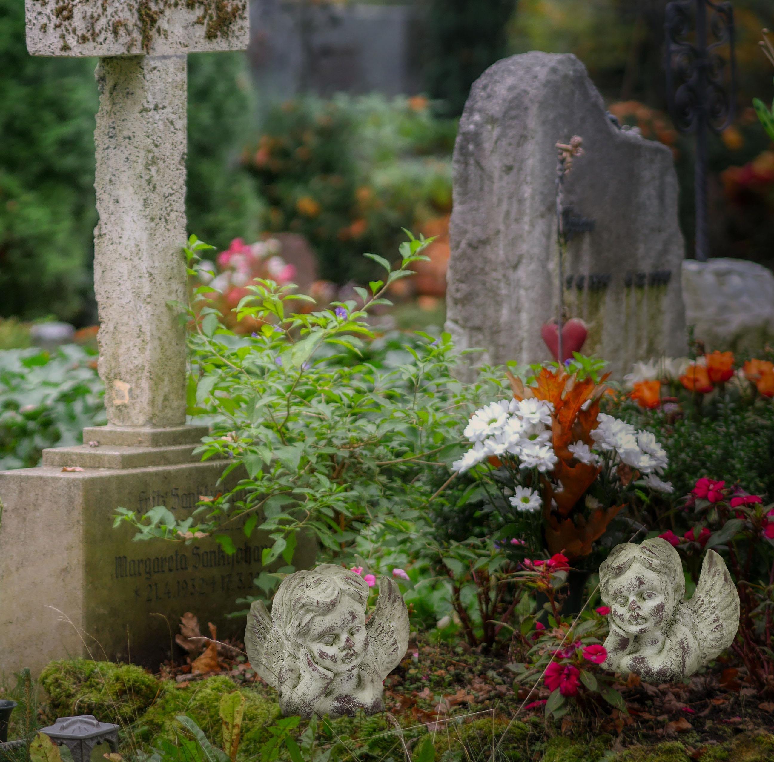 Deko-Engel  Außenkeramik Grabschmuck Gartendeko