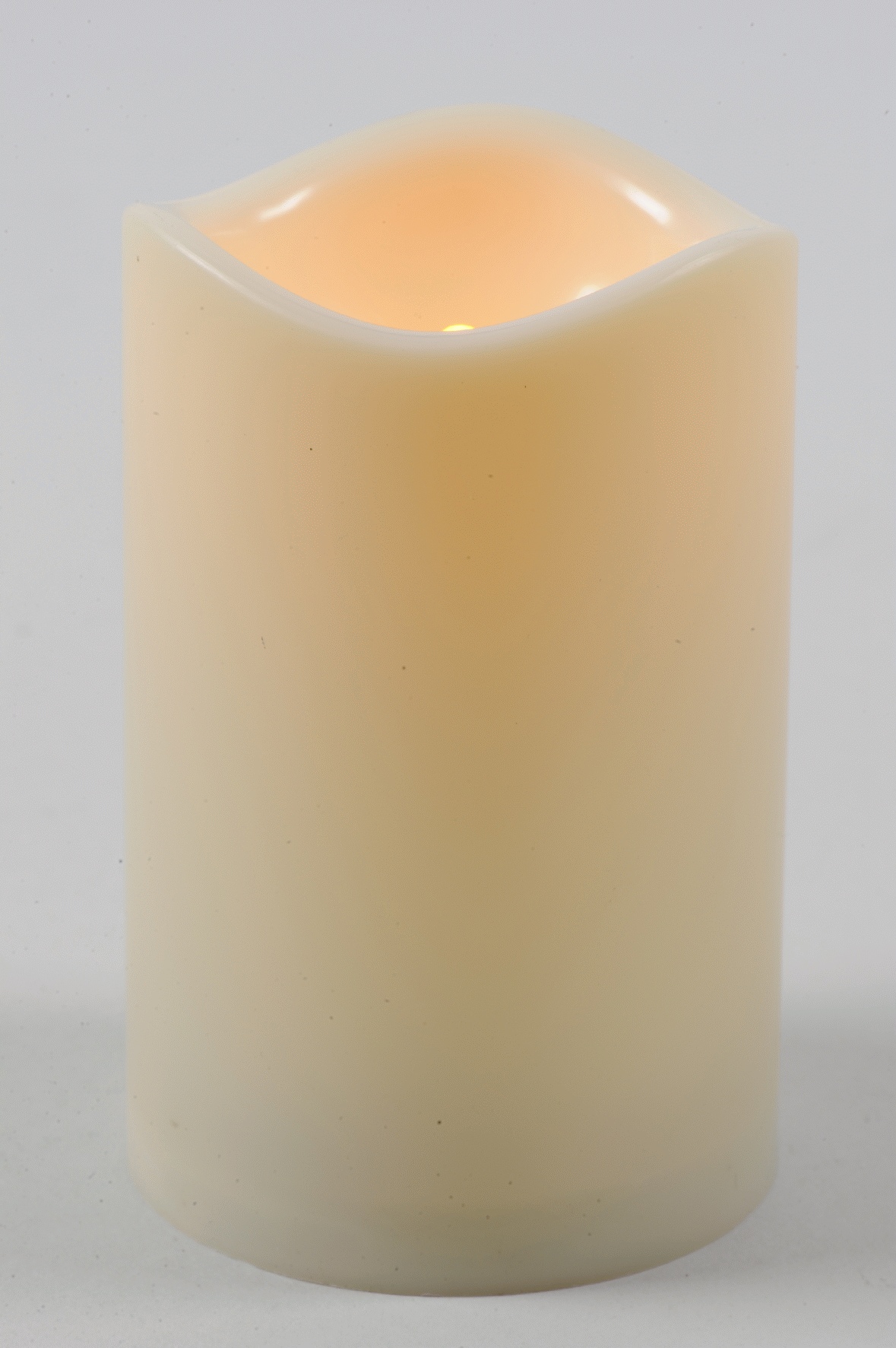 Flammenlose LED Kerze 15 cm elfenbeinweiß batteriebetrieben