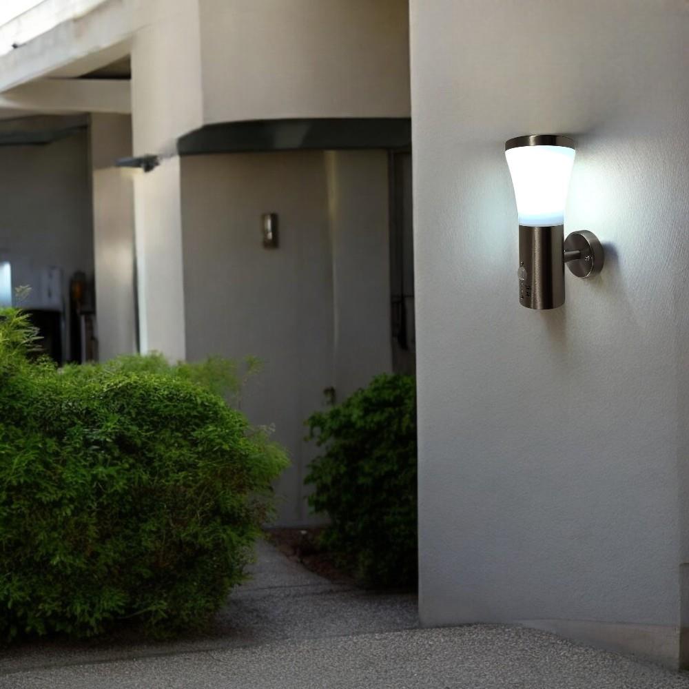 LED Außen-Wandleuchte Siegen mit Sensor