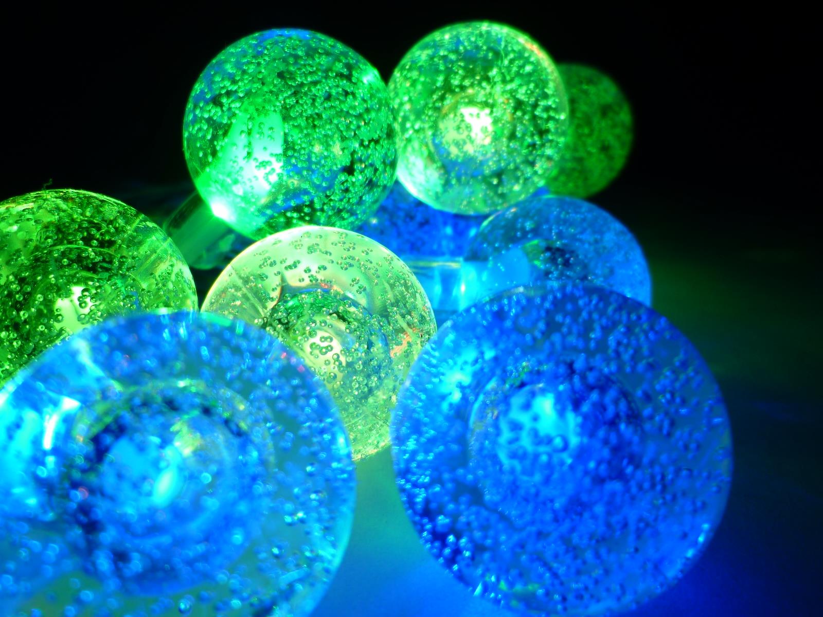LED Lichterkette BUBBLE BALL 10-flammig batteriebetrieben farbwechselnd
