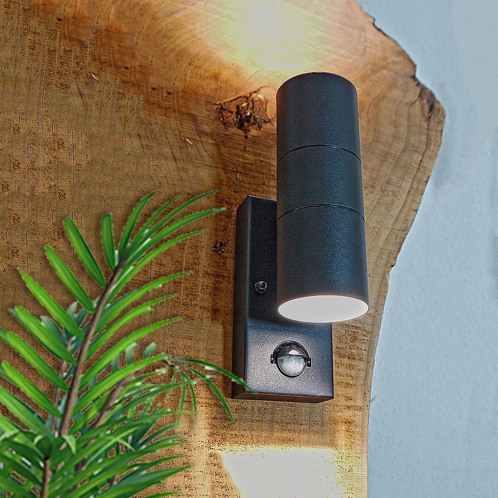 LED Außen-Wandleuchte Bornholm schwarz 2-flammig mit Sensor 
