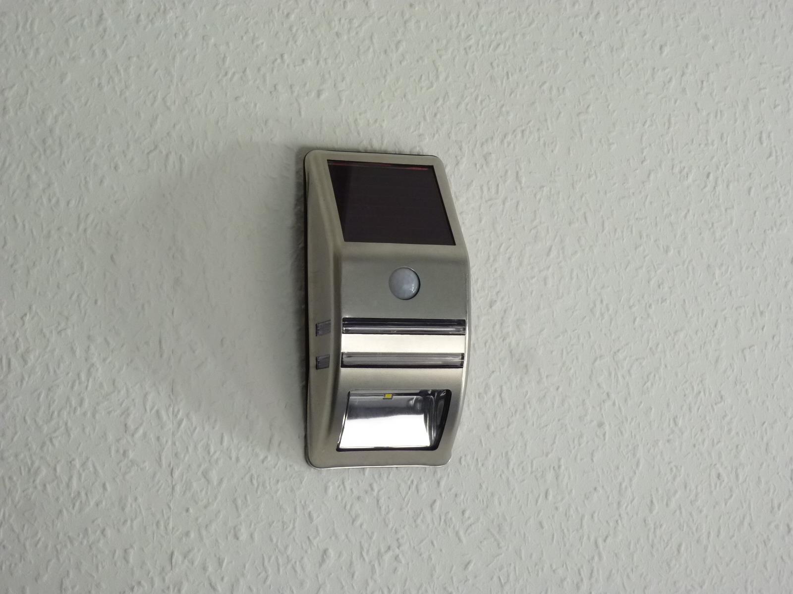 LED Solar-Wandleuchte Kale mit Sensor