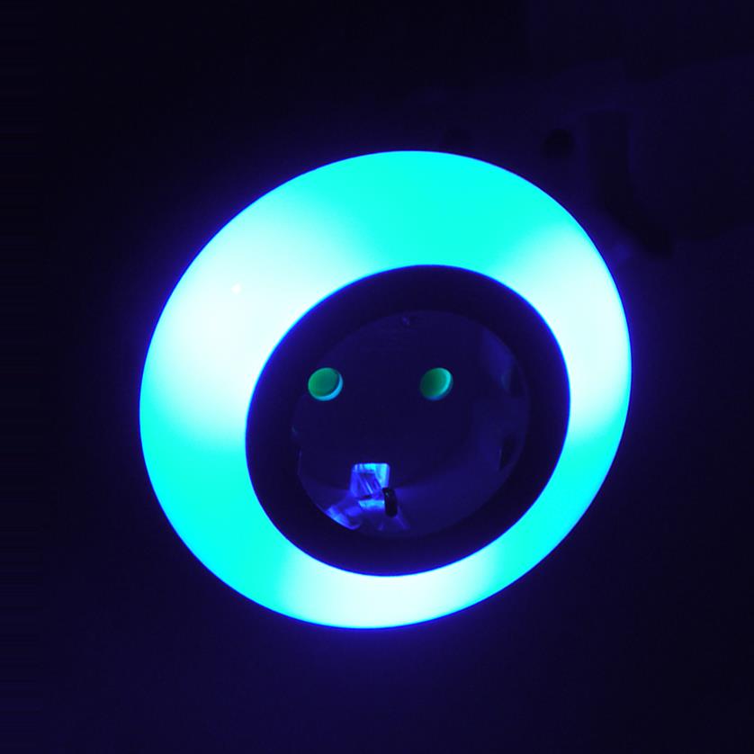 LED Steckdosen-Nachtlicht