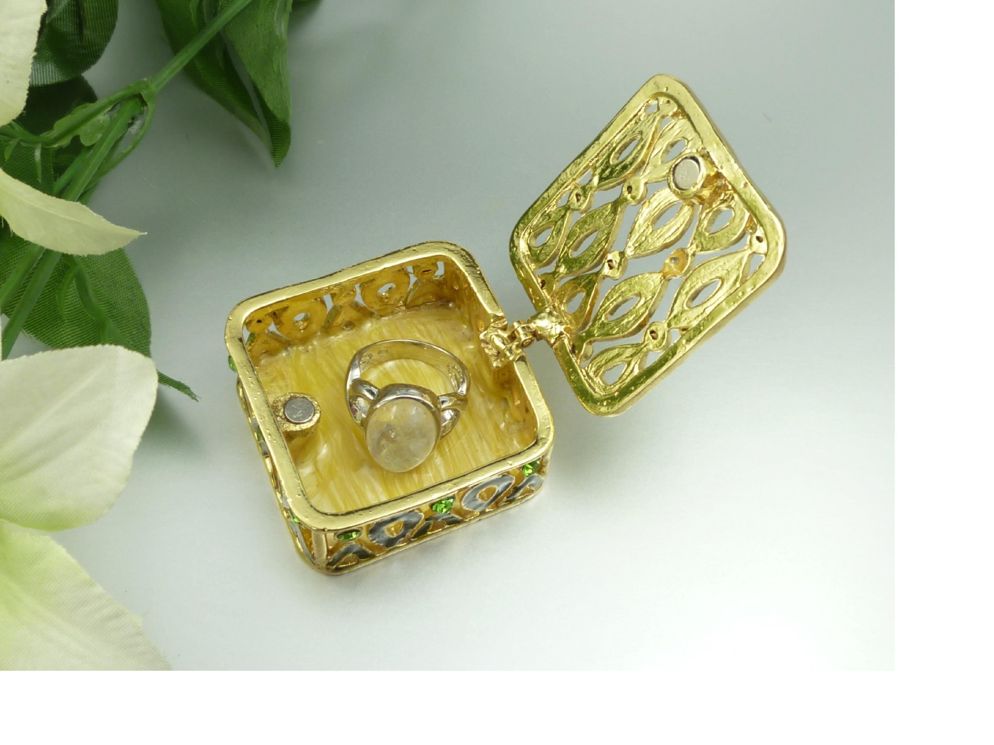 Schmuckdose Quadrat gold-grün Geschenkidee