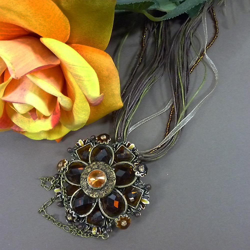 Kette-Collier-Brosche Modeschmuck Halskette mit Anänger Blüte