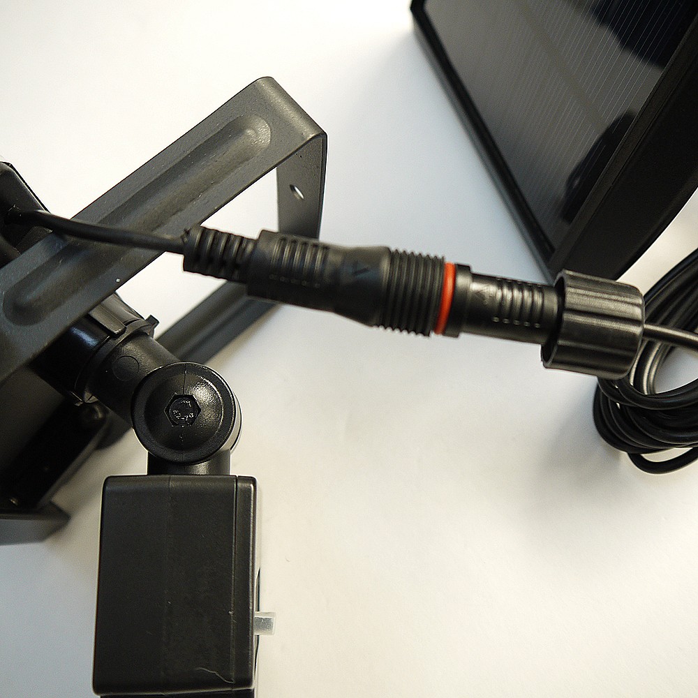 Solar Wandstrahler Ulf  mit 99 LEDs 