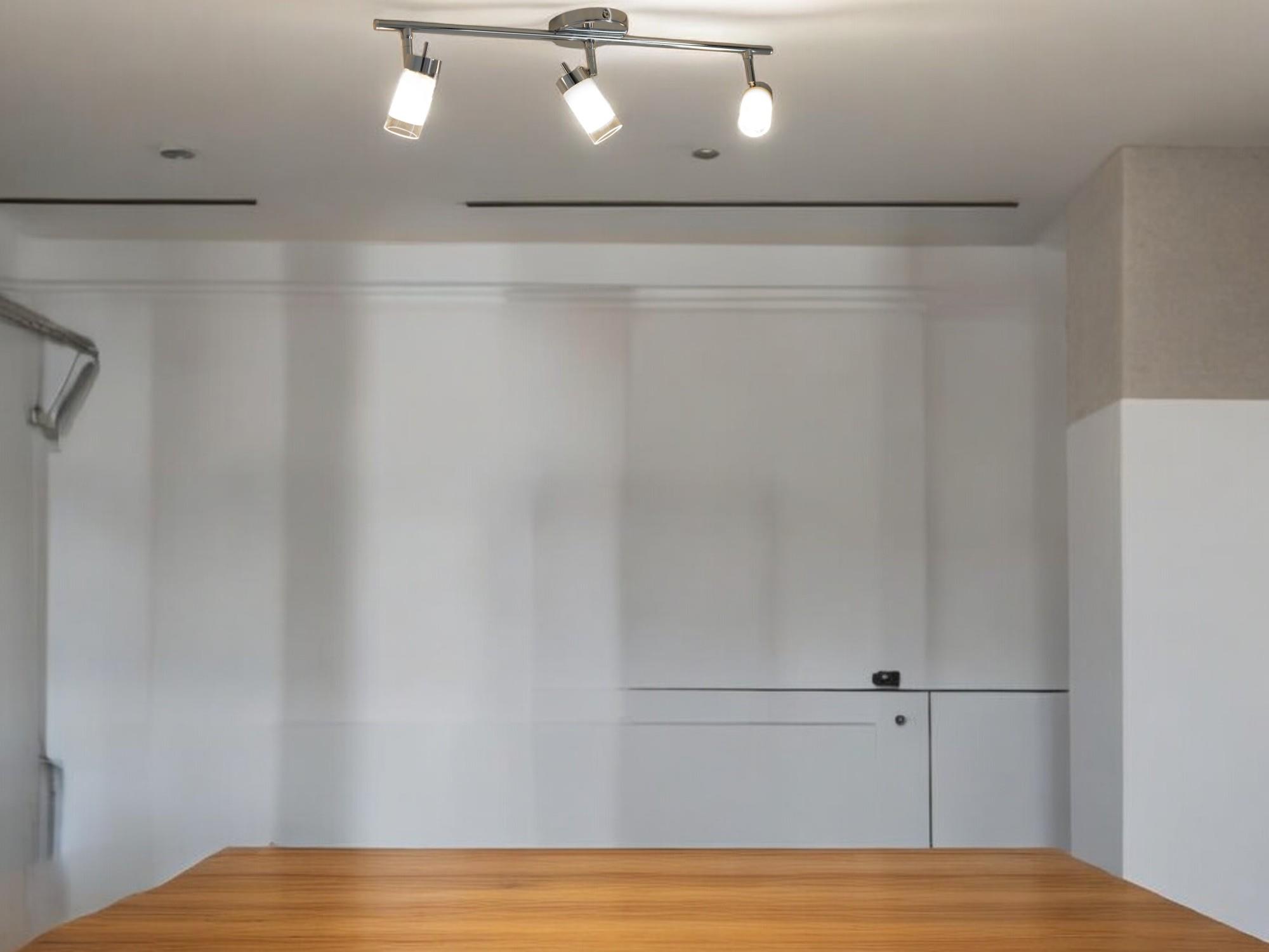 Spot Chrom mit Glasschirm 3-flammig Decken-Wand-Leuchte